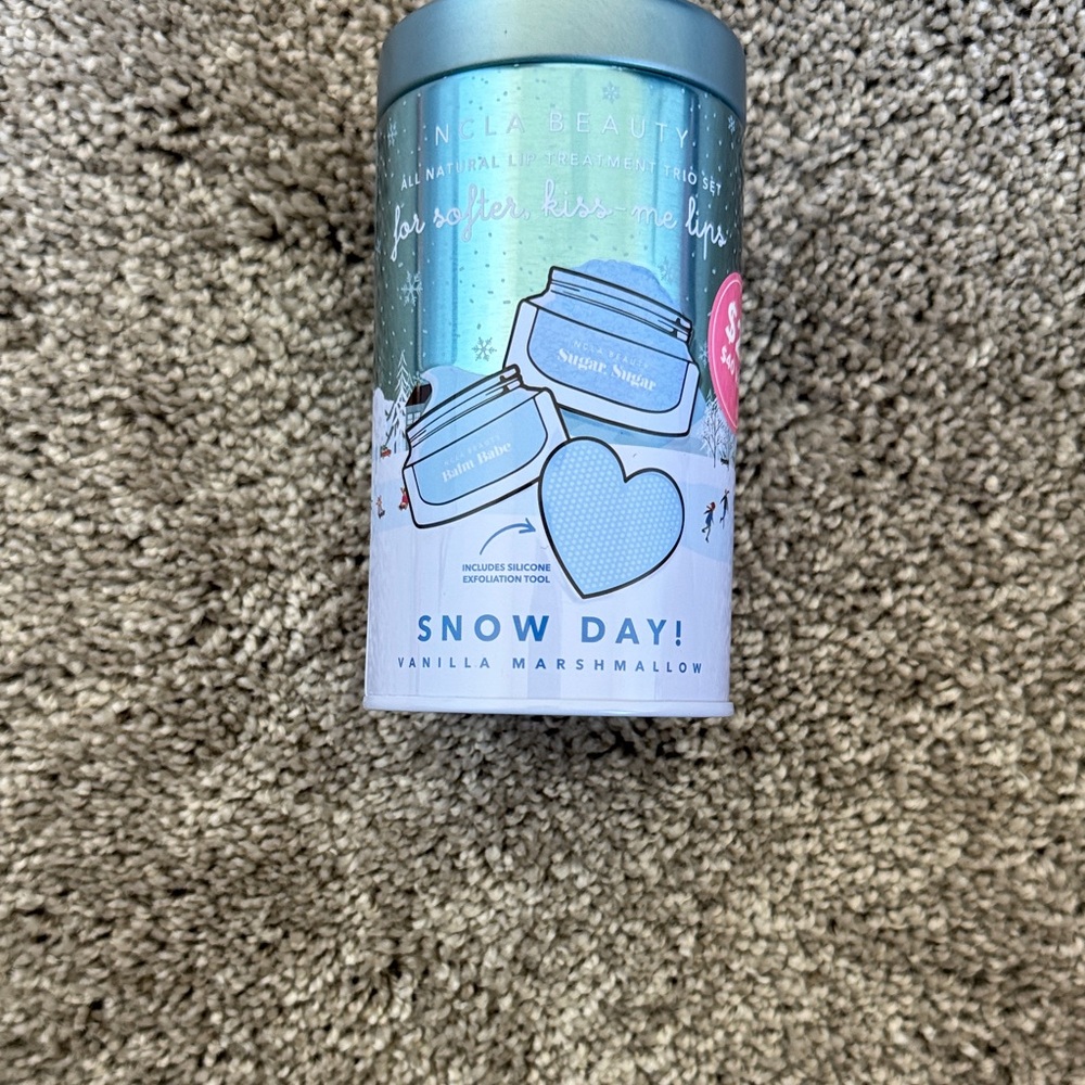 Snow Day! Lip treatment